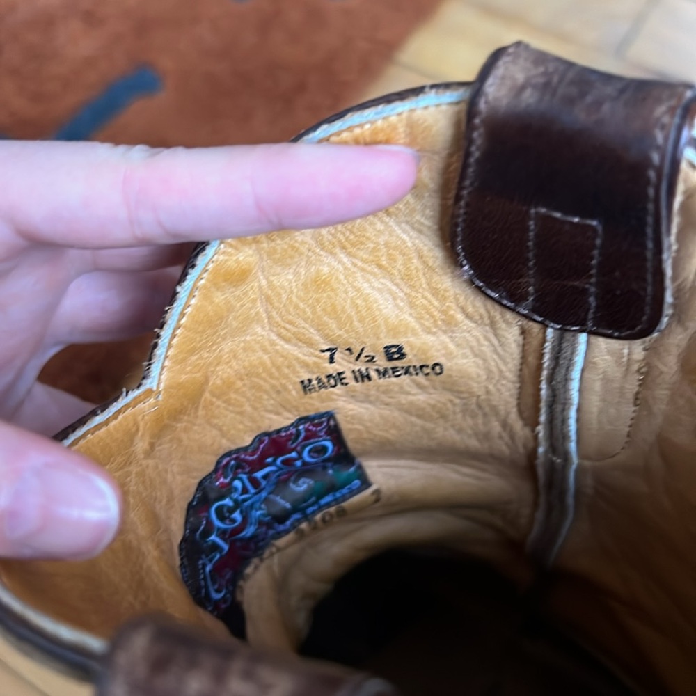 Old Gringo embroidered cowboy boots - Picture 3 of 4